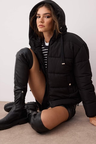 Blusão com capuz - Preto