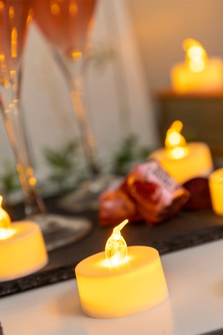 12 candele LED effetto fiamma