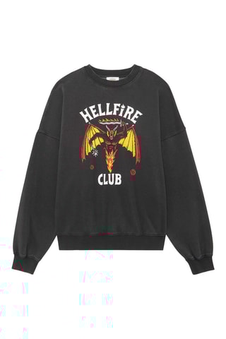 Sweater Stranger Things 
Zwart