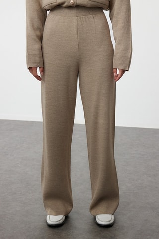 Cárdigan y pantalón regular fit - Beige