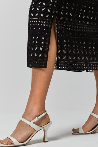 Robe midi en broderie anglaise - Noir