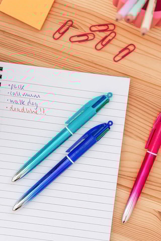 12 stylos-bille 4 couleurs Smooth - 4 encres