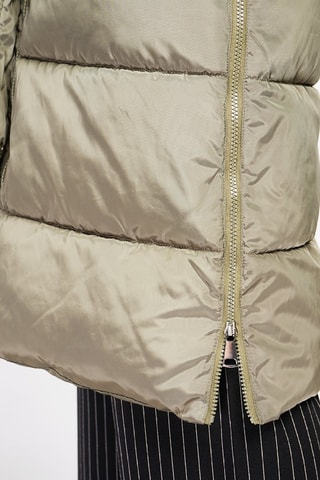 Anorak con capucha  - Caqui