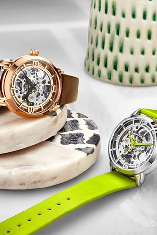 Reloj automático de piel Hong Kong Stührling - Beige y plateado