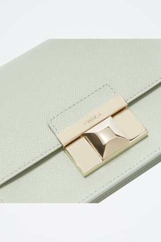 Sac bandoulière en cuir de veau - Vert d’eau