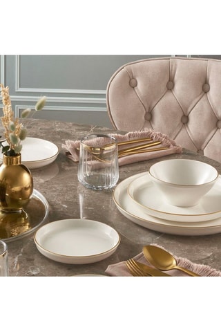 Service en porcelaine 18 pièces