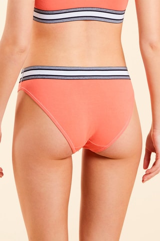 Cueca Run Coral