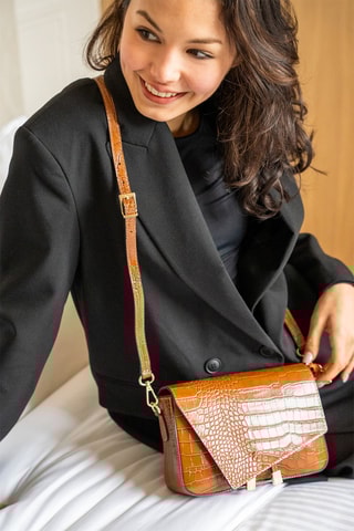 Sac bandoulière en cuir Aela Box - Camel