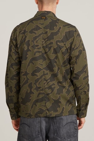 Camisa regular Slanted Pocket - Verde-azeitona