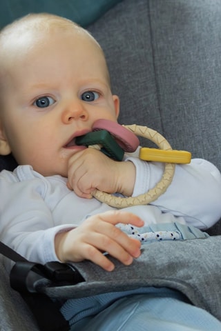 Aro de dentición de silicona Figures - Beige - Desde recién nacido