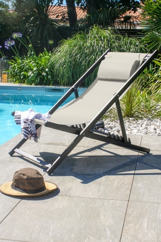 Espreguiçadeira Julia - 93/102 x 58 x 79/100 cm