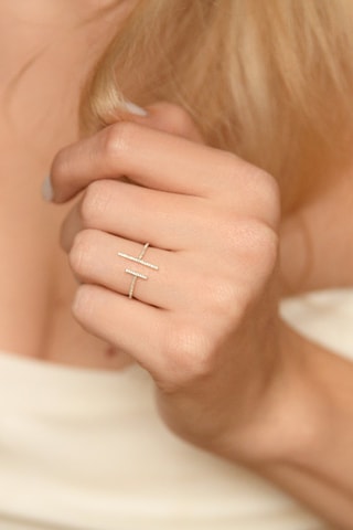 Anel Parallèle asymétrique Ouro branco e diamantes