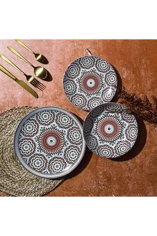 6 assiettes plates en céramique - 26,5 cm