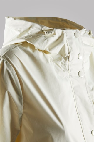 Parca com capuz - Cru