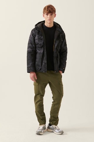 Blusão com capuz - Preto