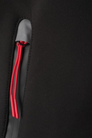 Casaco com capuz - Preto e vermelho