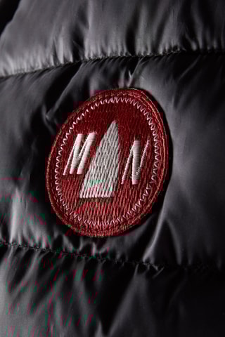 Blusão com capuz - Preto