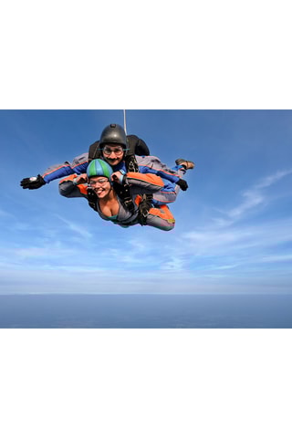 Saut en parachute en tandem - 1 personne - Validité 39 mois