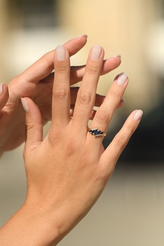 Anillo Élégance - Oro amarillo, diamantes y zafiros
