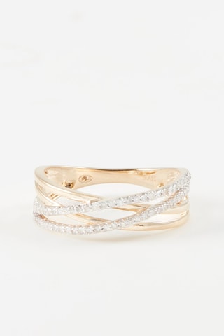 Anillo - 
Oro amarillo y diamantes