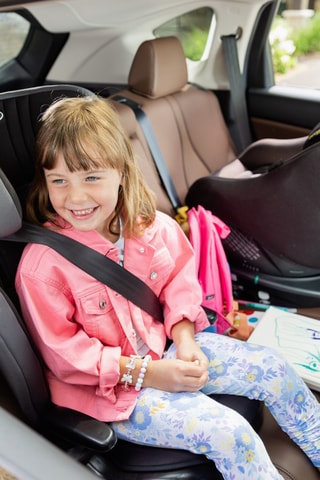 Siège réhausseur Junior Maxi - Noir - De 3,5 à 12 ans - De 100 à 150 cm