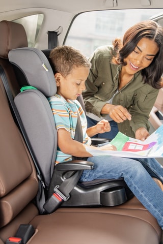 Siège réhausseur Junior Maxi - Noir - De 3,5 à 12 ans - De 100 à 150 cm