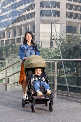 Poussette MyAvo - Kaki - Dès la naissance - Jusqu'à 22 kg