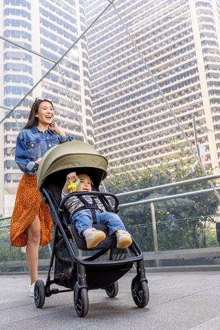 Poussette MyAvo - Kaki - Dès la naissance - Jusqu'à 22 kg