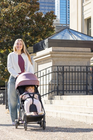 Poussette MyAvo - Violet - Dès la naissance - Jusqu'à 22 kg