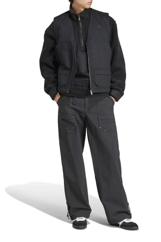 Sweater Essentials - Zwart