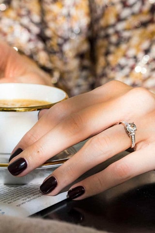 Anel Chera Ouro rosa, diamantes e topázio