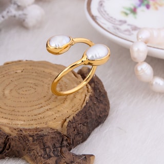 Anillo - Latón chapado en oro y perlas