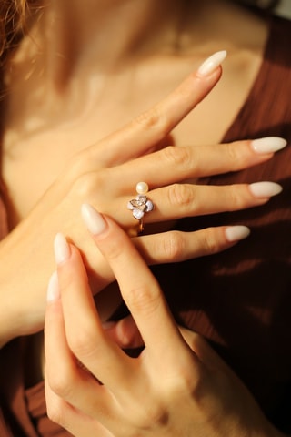 Anillo - Perla cultivada y circones