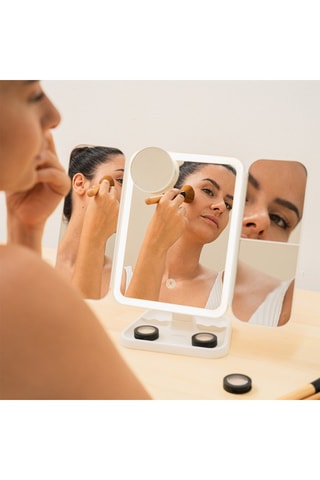 Espelho de aumento com LED