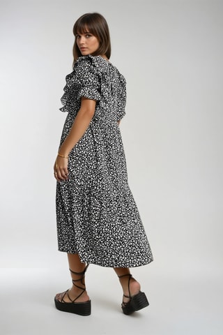 Vestido com folhos - Preto e branco - Monki