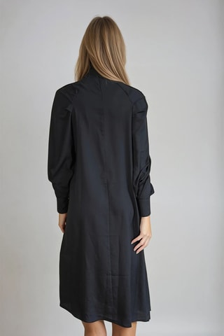 Vestido direito - Preto - Monki