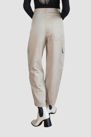 Calças de cintura alta - Bege - Monki