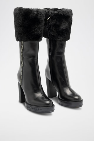 Botins forrados em couro - Preto