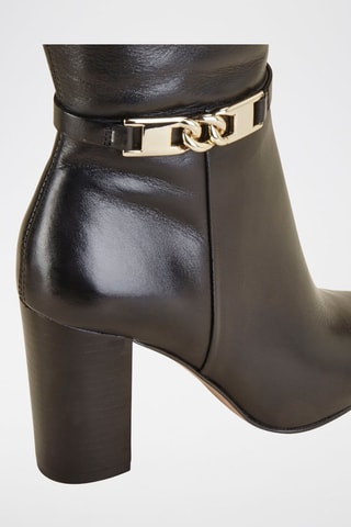 Botas em couro Reanella - Preto