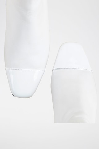 Botins em couro Camilia Branco