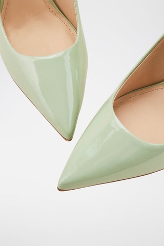 Sapatos de salto em couro Aelia Amêndoa