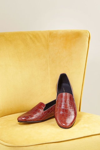 Slippers em couro de vaca Vouma Castanho