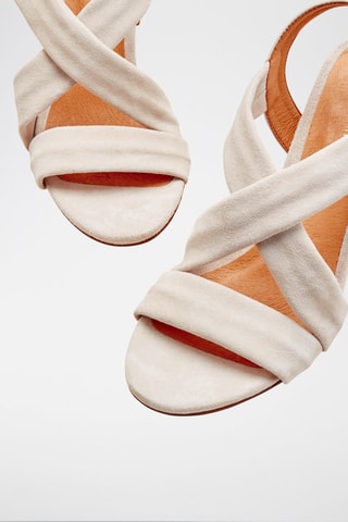 Sandálias de salto em couro de cabra Vuko - Bege