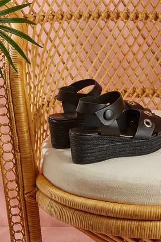 Sandálias com cunha em couro Noura - Preto