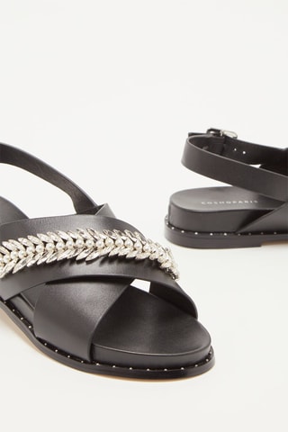 Sandálias em couro Hefia Preto