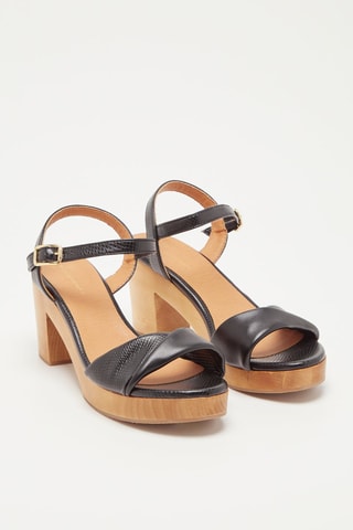 Sandálias de salto Vixi Preto