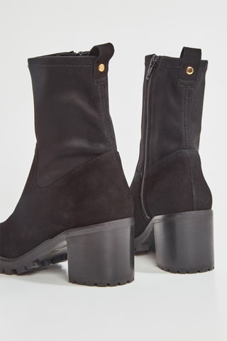 Botins em nobuck Voceta - Preto