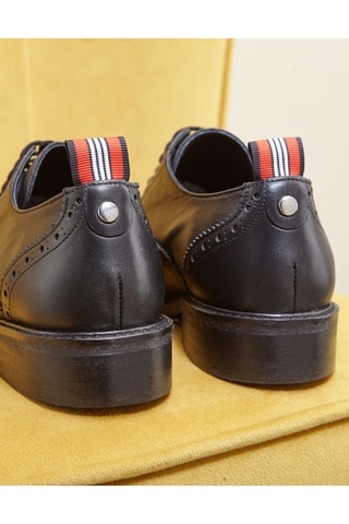 Derbies em couro de vitelo Votel - Preto