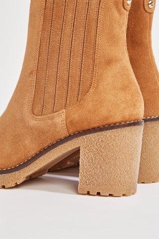 Botins em nobuck Bena - Camel