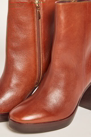 Botins em couro Randi - Castanho